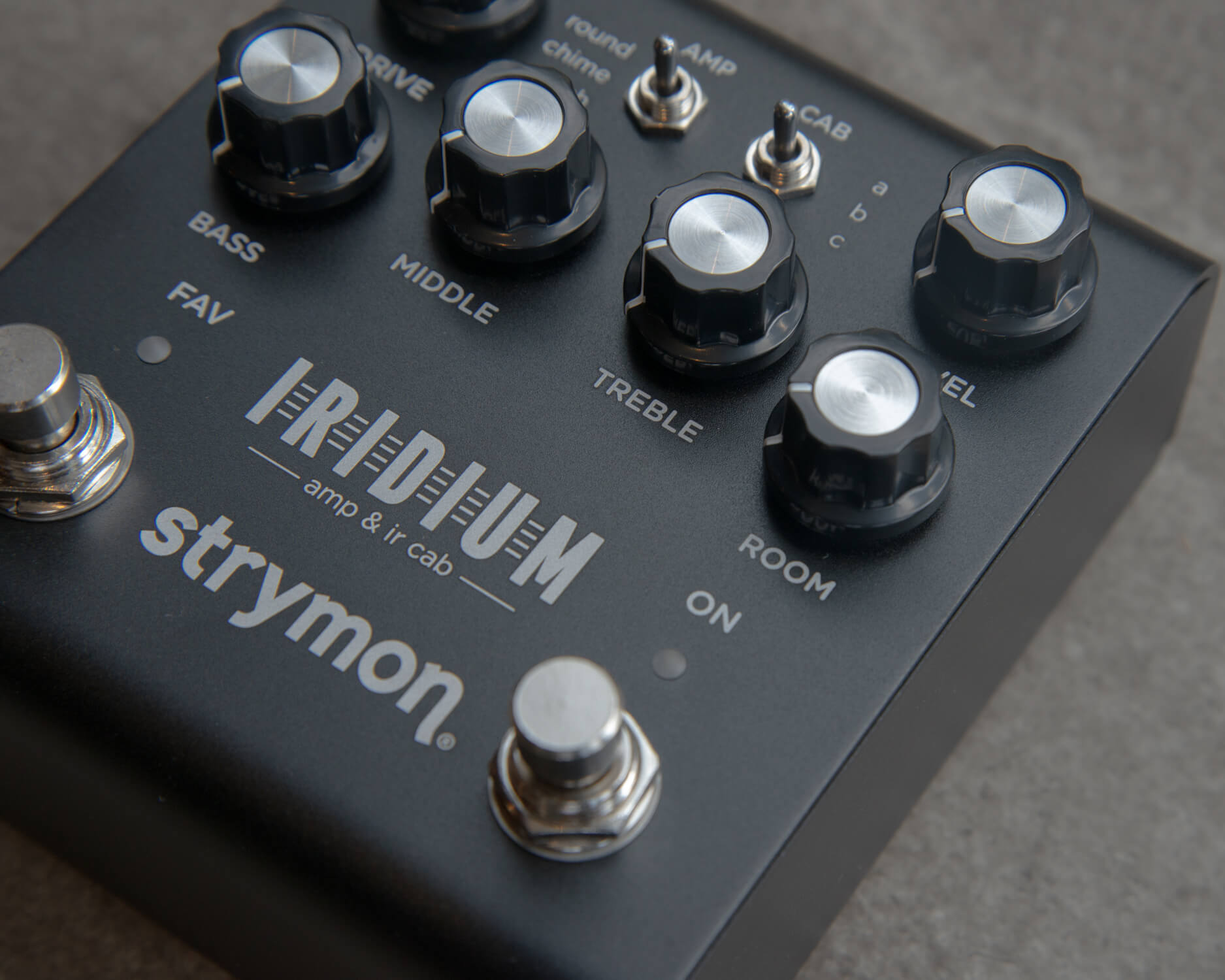 Amp Modellers: Strymon Iridium vs Walrus Audio Mako Series ACS1